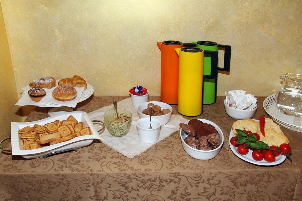 B&B Villa Il Sughero Monopoli Εξωτερικό φωτογραφία