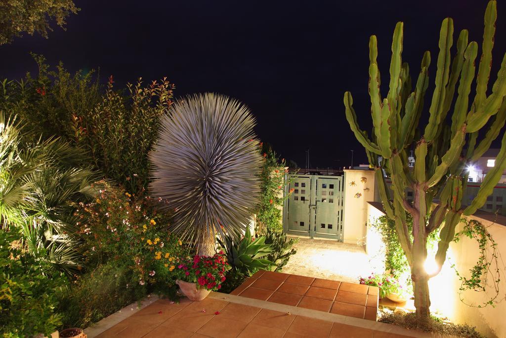 B&B Villa Il Sughero Monopoli Εξωτερικό φωτογραφία