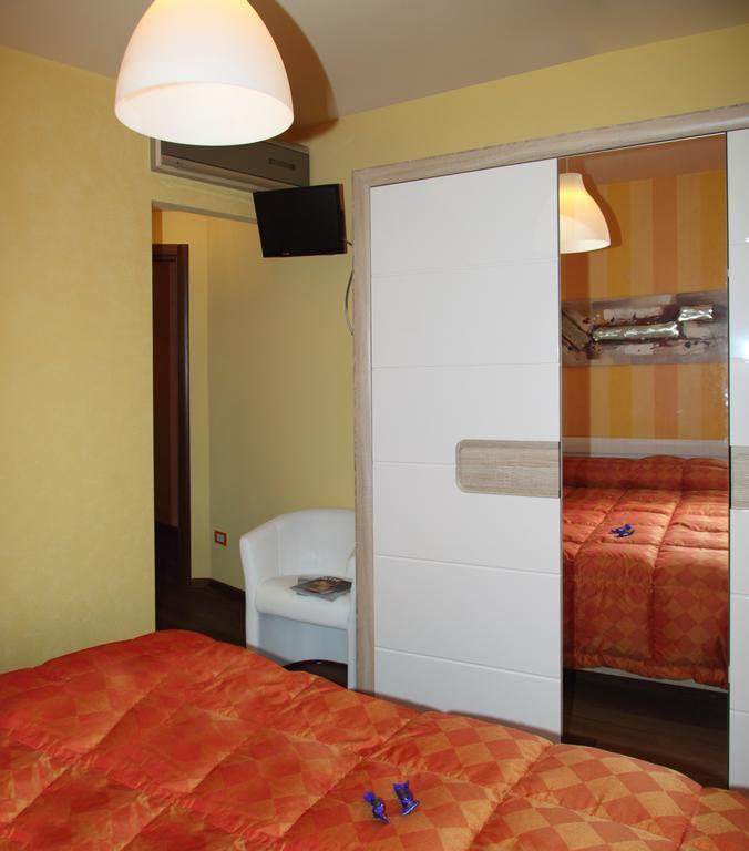 B&B Villa Il Sughero Monopoli Δωμάτιο φωτογραφία